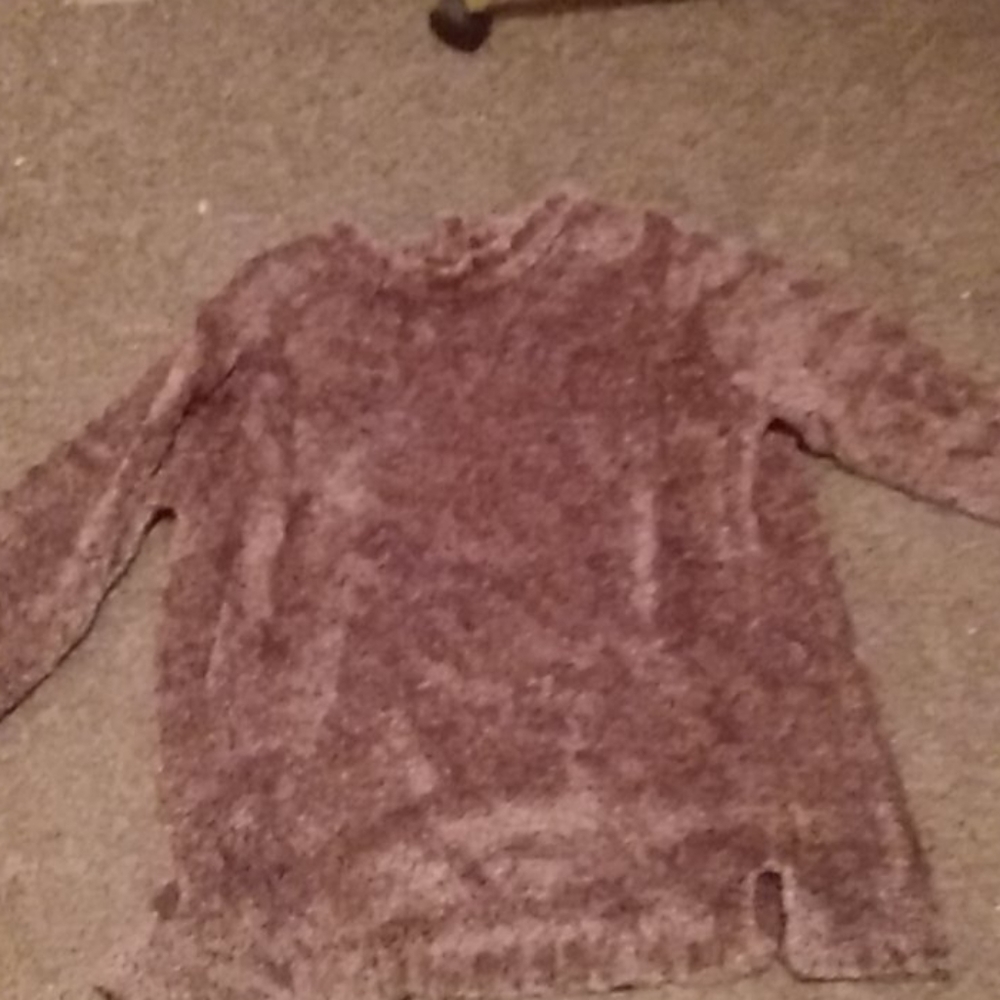 Fuzzy long sleeve
